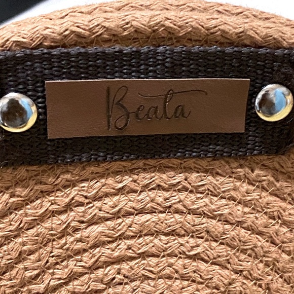 Beata Jute Rope Round Crossbody Bag with Leopard Print Strap Size 11” x 8” Boho - Picture 5 of 6